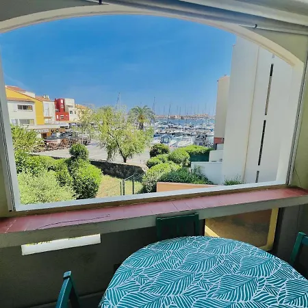 Appartement Charmant 2 Pieces En Centre Port Avec Vue Sur Le Port Et Proche Plage, Marches Et Loisirs - Fr-1-723-52 Agde